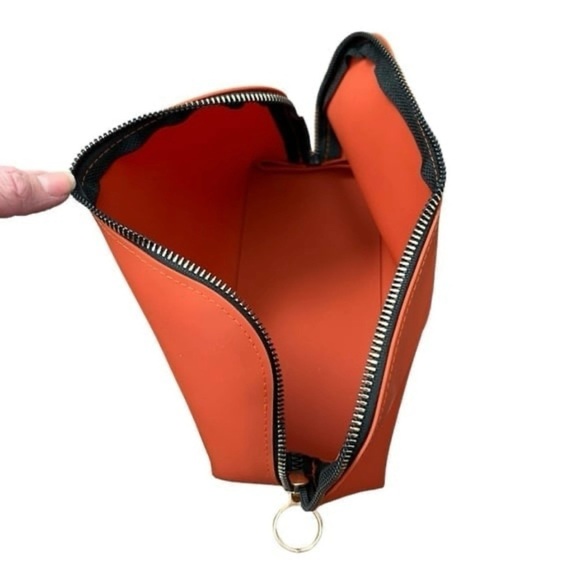 Beauty Skincare Bundle, 9 piece, Dior, Polite Society, Kopari, Paul Mitchell - Picture 4 of 10